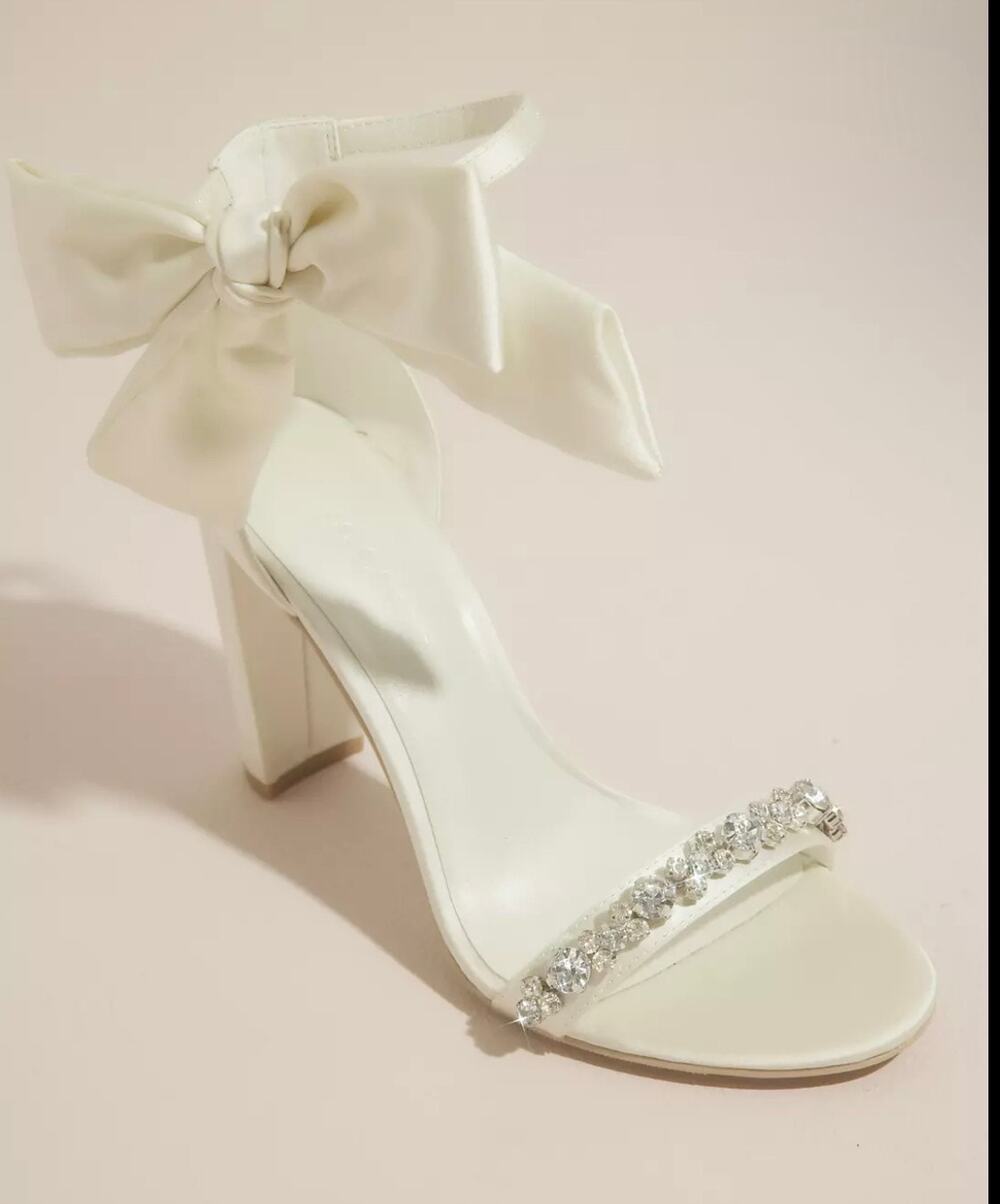 New Oleg Cassini satin rhinestone bridal heel Melania